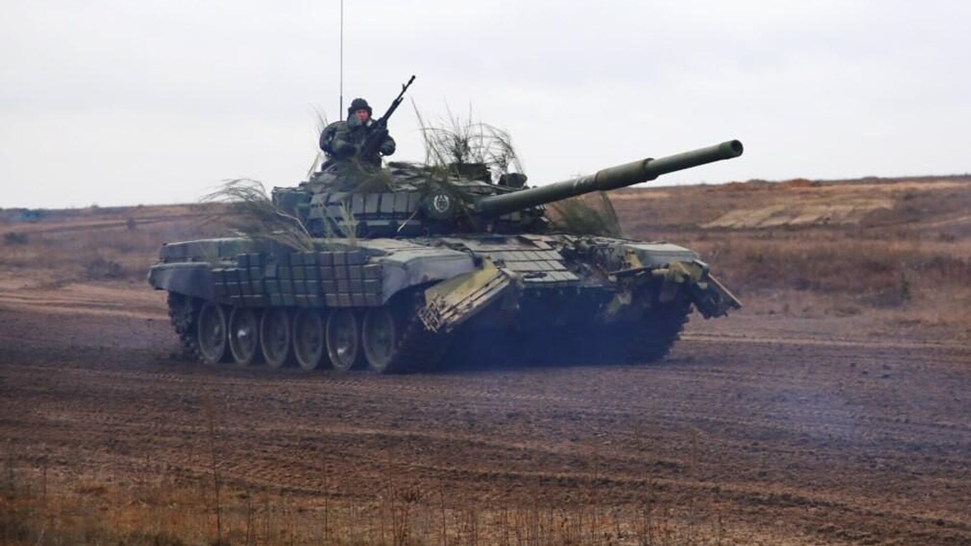 Танк белорусских ВС на учениях - Sputnik Беларусь, 1920, 03.03.2025