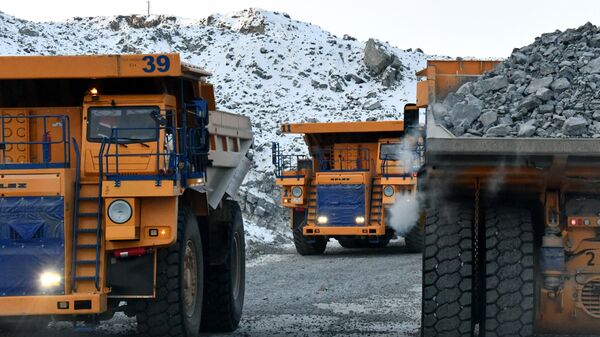 БЕЛАЗ на месторождении меди в России, архивное фото - Sputnik Беларусь