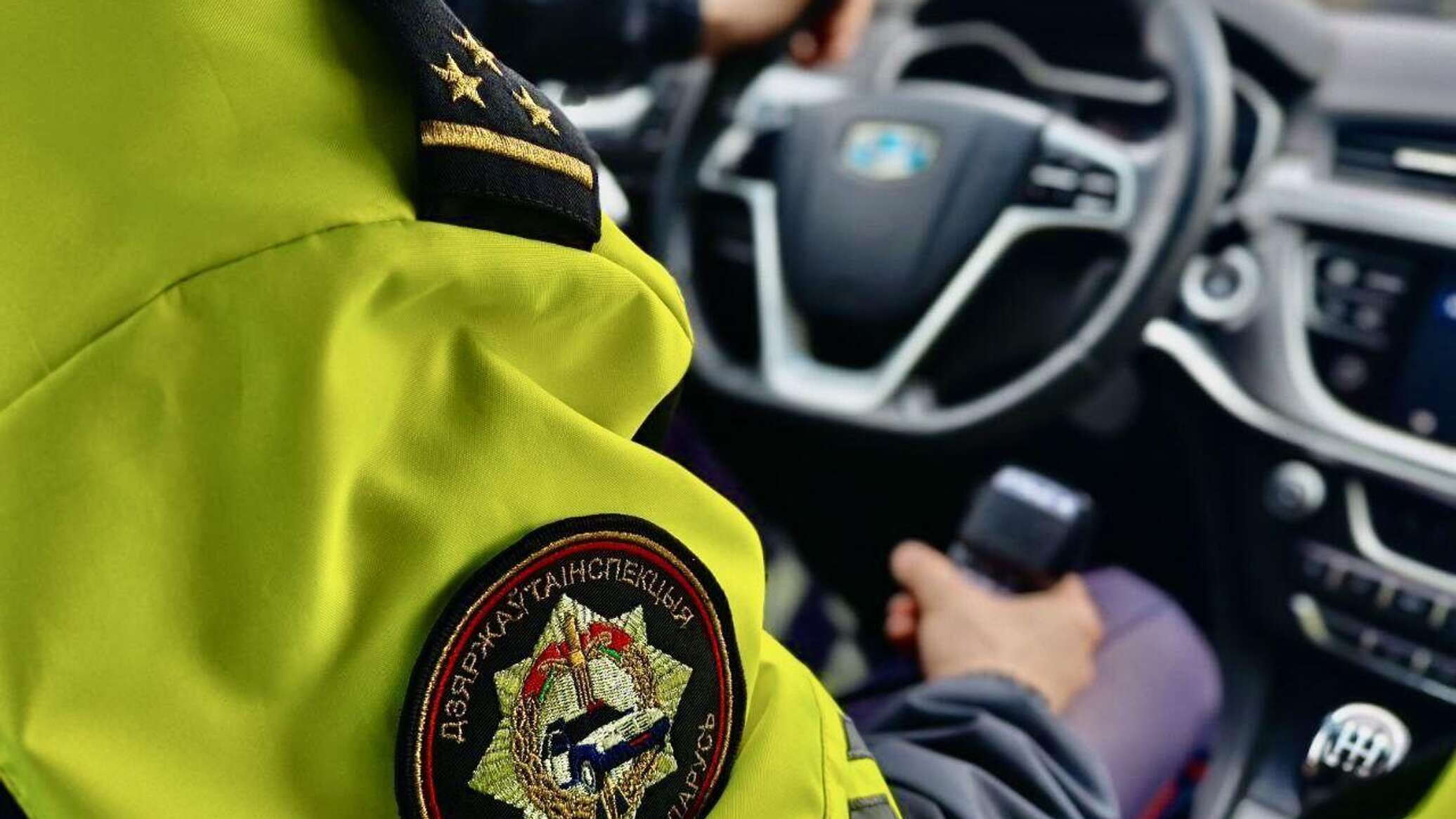 Бесправник на BMW пытался скрыться от ГАИ в лесу под Минском