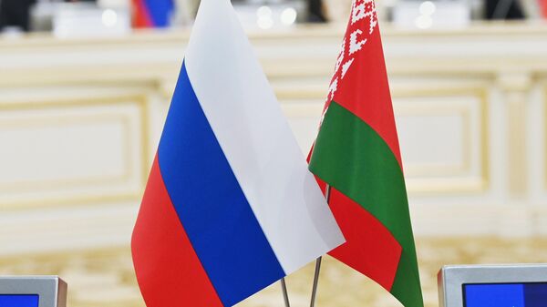 Флагі Расіі і Беларусі - Sputnik Беларусь
