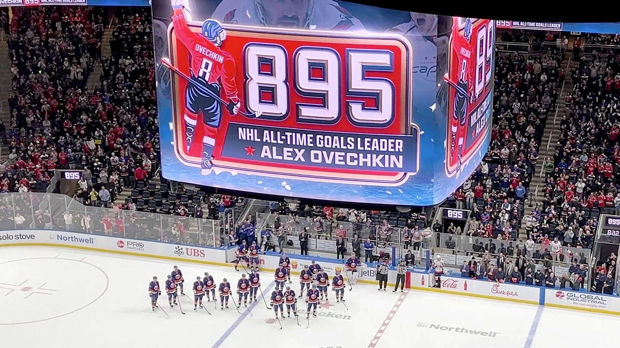 Легенда навсегда: история лучшего снайпера НХЛ Александра Овечкина в фото