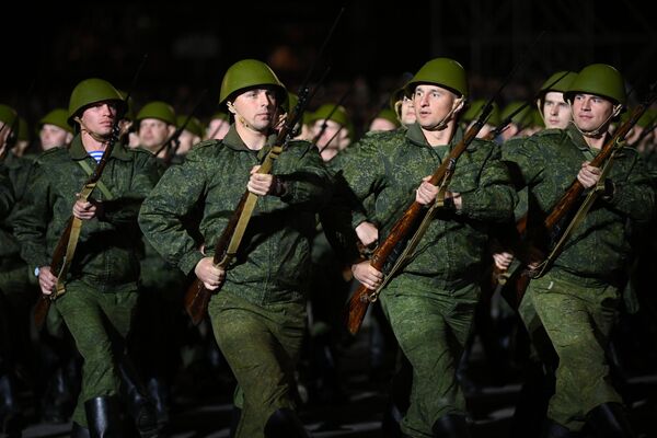 Генеральная репетиция парада в Минске Генеральная репетиция парада в Минске - Sputnik Беларусь
