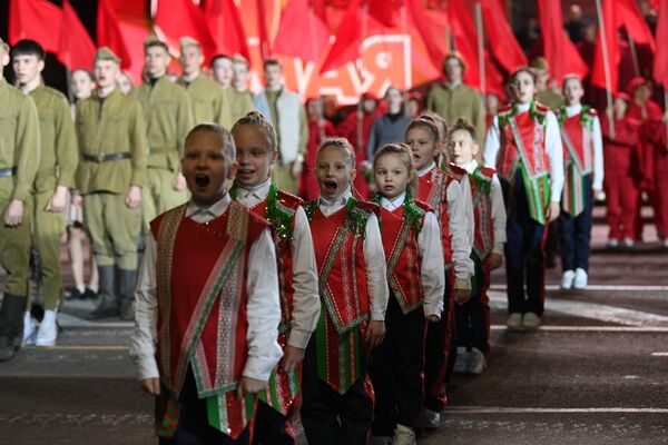 Генеральная репетиция парада в Минске Генеральная репетиция парада в Минске - Sputnik Беларусь