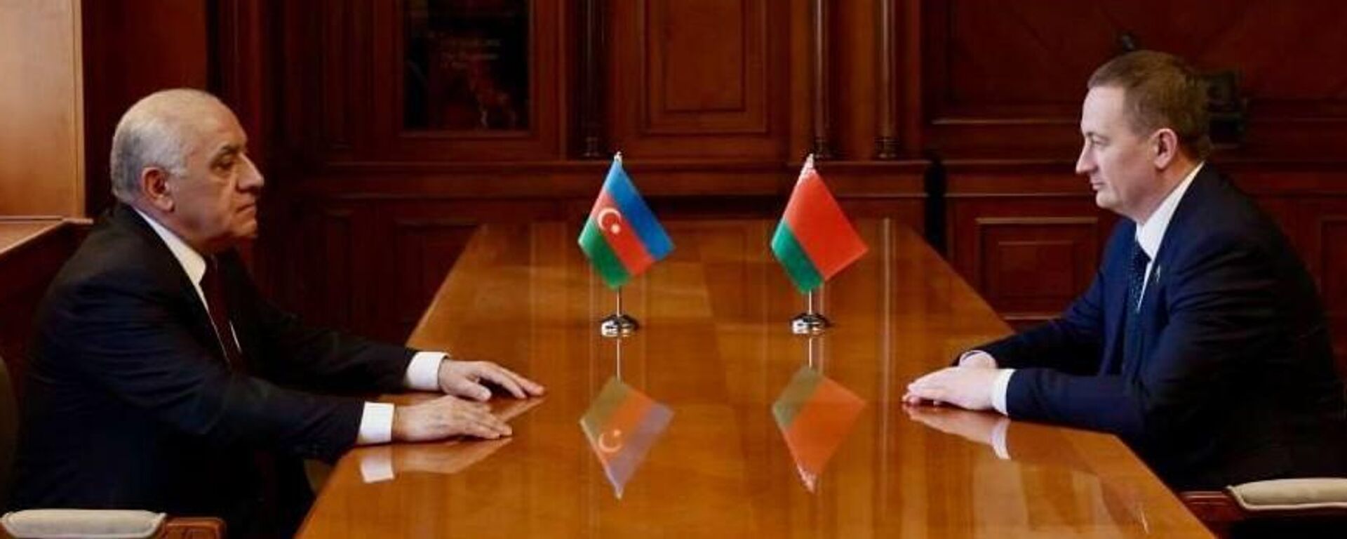 Прэм'ер-міністр Азербайджана Алі Асадаў і прэм'ер-міністр Беларусі Аляксандр Турчын - Sputnik Беларусь, 1920, 05.05.2025