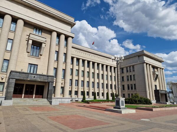 Пасля вызвалення Мінска аднаўленчыя працы ў Доме афіцэраў ішлі без выхадных. - Sputnik Беларусь
