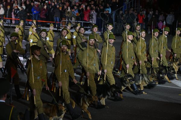 Генеральная репетиция парада 6 мая 2025 года Генеральная репетиция парада 6 мая 2025 года - Sputnik Беларусь