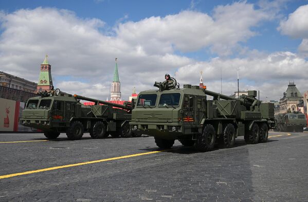 Самаходныя артылерыйскія ўстаноўкі &quot;Гиацинт-К&quot;. - Sputnik Беларусь