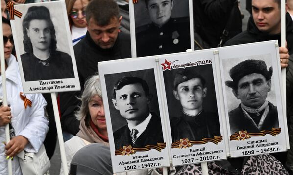 "Бессмертный полк" у юбілей Вялікай Перамогі прайшоў ва Уладзівастоку. "Бессмертный полк" у юбілей Вялікай Перамогі прайшоў ва Уладзівастоку. - Sputnik Беларусь