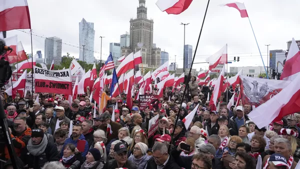 Марш против мигрантов в Варшаве - Sputnik Беларусь