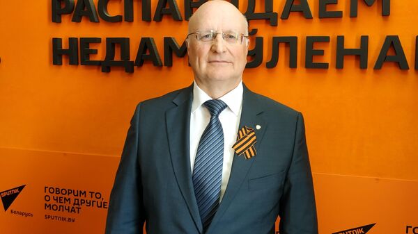 Грозов: странам СНГ нужно сообща противодействовать фальсификации истории - Sputnik Беларусь