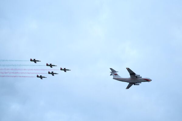 Парад Победы в Минске 9 мая 2025 года - Sputnik Беларусь