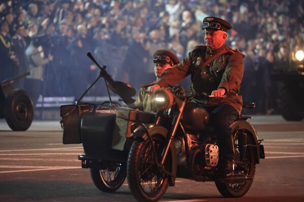 Парад 9 мая 2025 года в Минске - Sputnik Беларусь