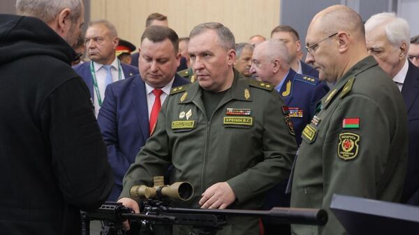 Виктор Хренин на выставке MILEX-2025 - Sputnik Беларусь