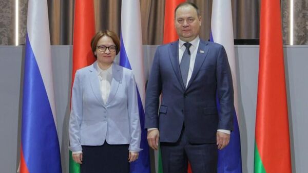 Роман Головченко и Эльвира Набиуллина - Sputnik Беларусь