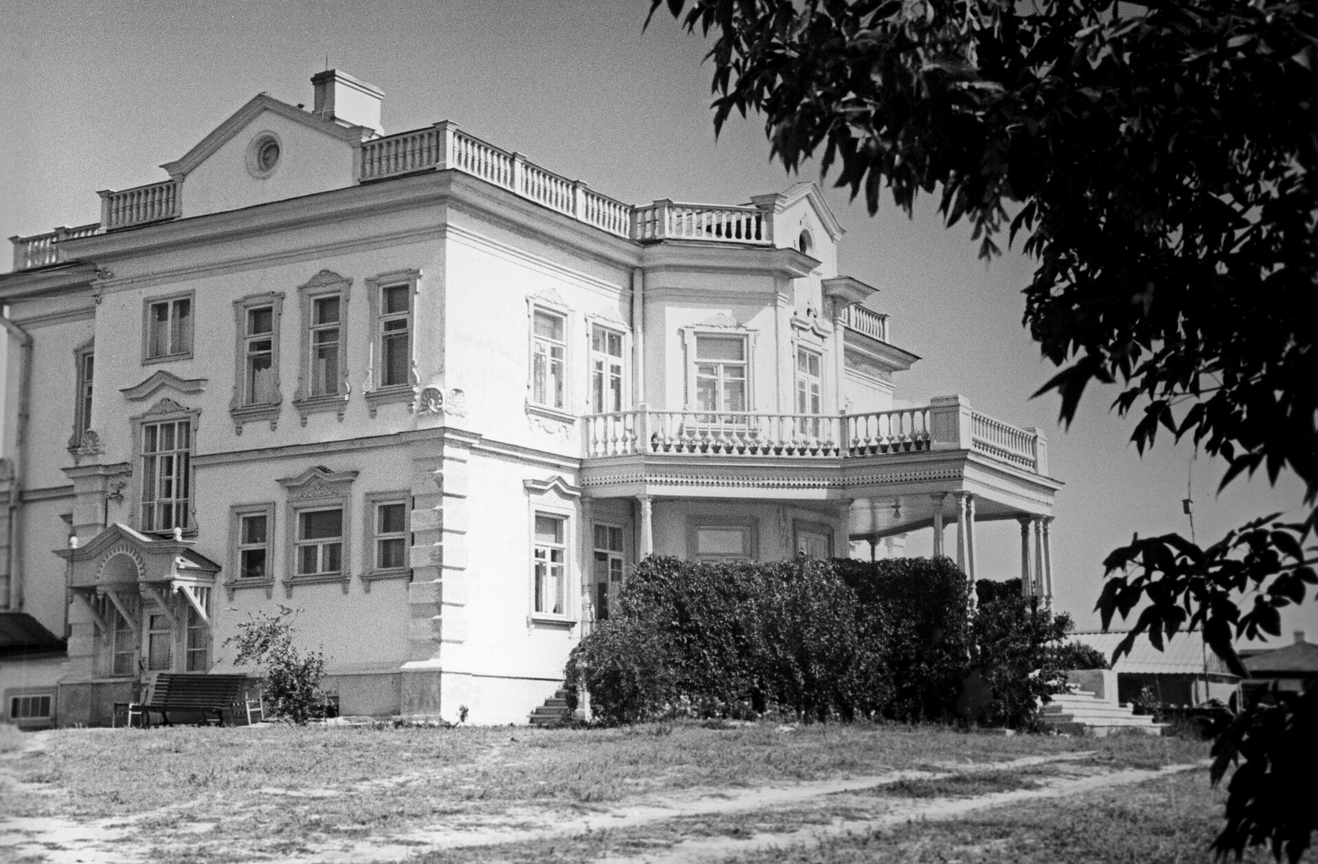 Дом писателя Михаила Шолохова в станице Вешенской, лето 1956 года - Sputnik Беларусь, 1920, 22.05.2025