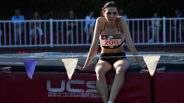 Мария Ласицкене на соревнованиях по прыжкам в высоту - Sputnik Беларусь