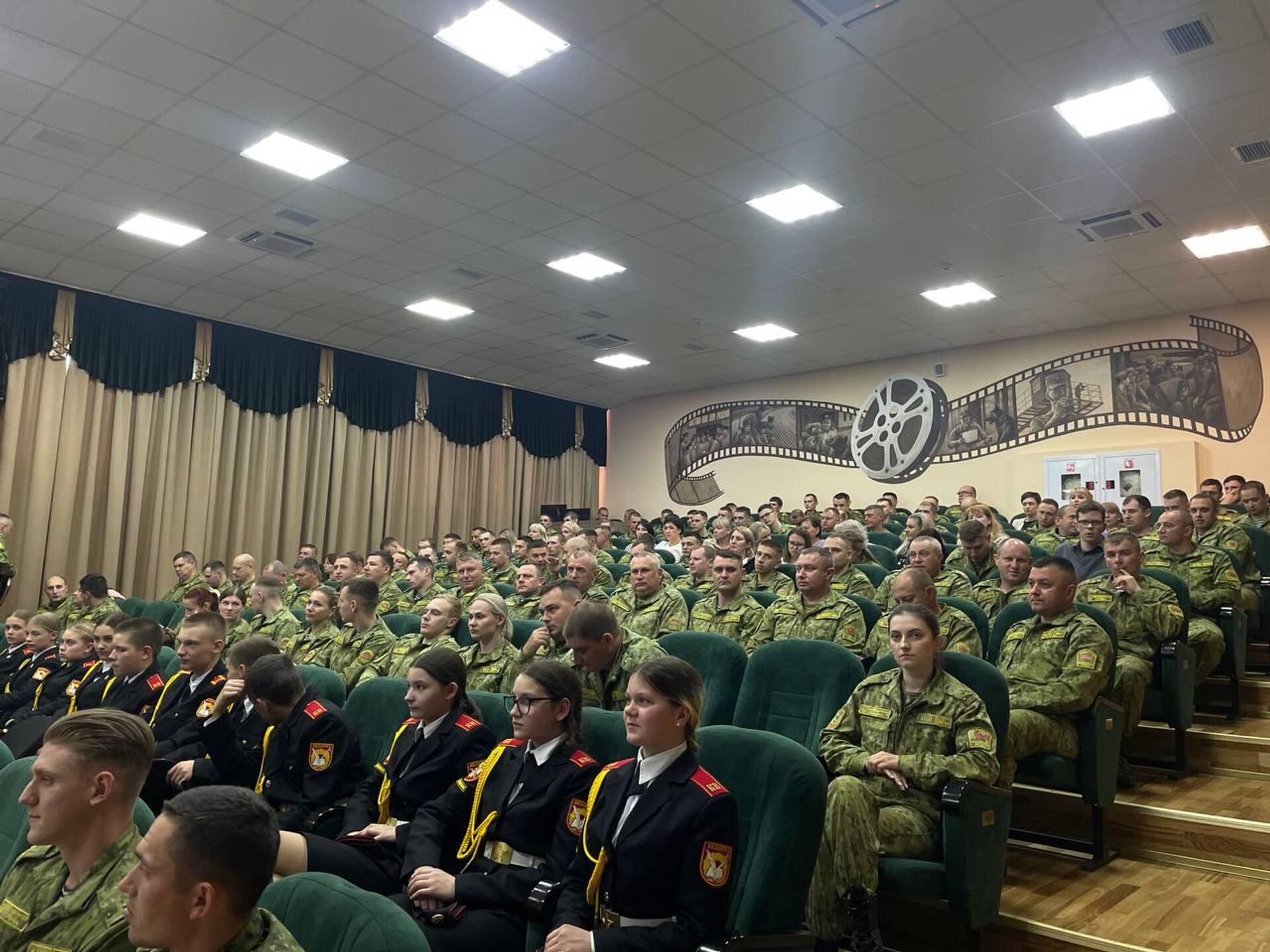 Марина Василевская посетила Гомельскую пограничную группу - Sputnik Беларусь, 1920, 27.05.2025