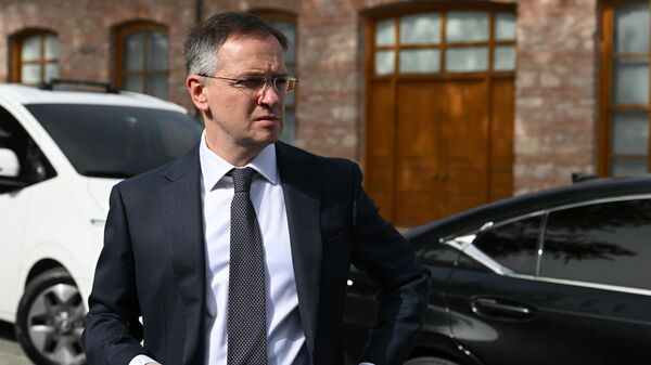 Памочнік прэзідэнта РФ Уладзімір Мядзінскі - Sputnik Беларусь