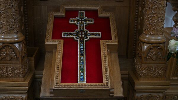 Крест Евфросинии Полоцкой в Спасо-Евфросиниевском женском монастыре в Полоцке - Sputnik Беларусь