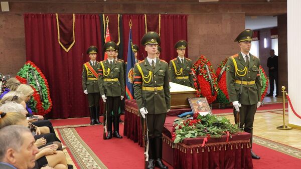 Церемония прощания с ветераном Великой Отечественной войны Геннадием Юшкевичем - Sputnik Беларусь