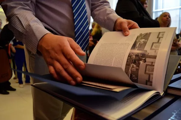 Презентация книги Наш Президент в Гомеле - Sputnik Беларусь