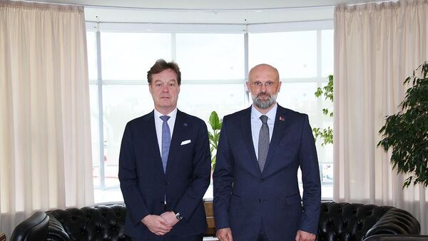 Замминистра иностранных дел Беларуси Игорь Секрета встретился с поверенным в делах ЕС Стеном Нерловом - Sputnik Беларусь