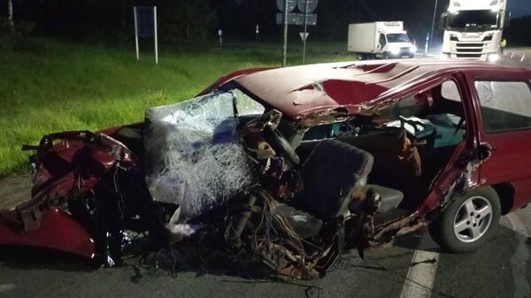 В Слуцком районе в автоаварии погиб 17-летний подросток - Sputnik Беларусь