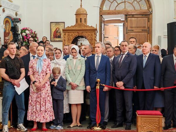 Божественная литургия с участием патриарха Кирилла в Полоцке 5 июня 2025 года Божественная литургия с участием патриарха Кирилла в Полоцке 5 июня 2025 года - Sputnik Беларусь