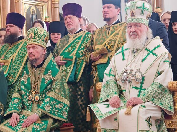 Божественная литургия с участием патриарха Кирилла в Полоцке 5 июня 2025 года Божественная литургия с участием патриарха Кирилла в Полоцке 5 июня 2025 года - Sputnik Беларусь