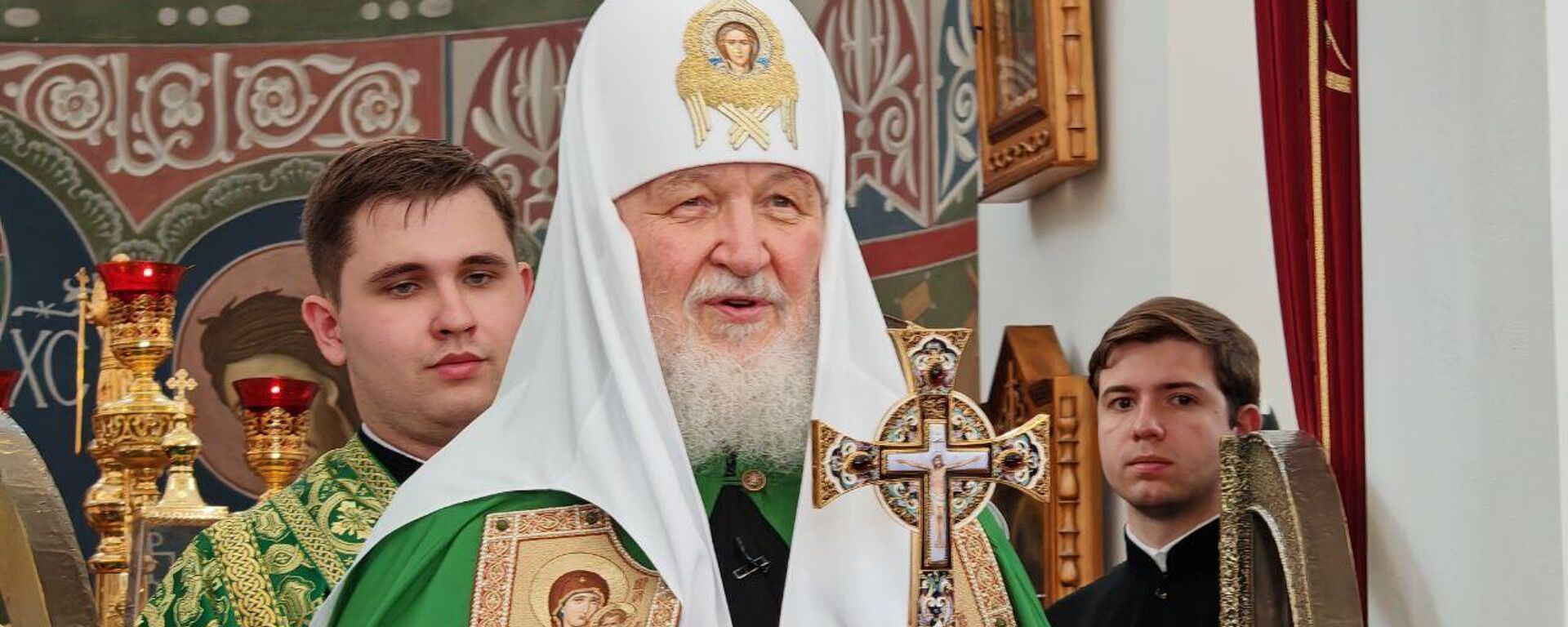 Літургія, святыя мошчы і ордэн: візіт патрыярха Кірыла ў Полацк – відэа - Sputnik Беларусь, 1920, 05.06.2025