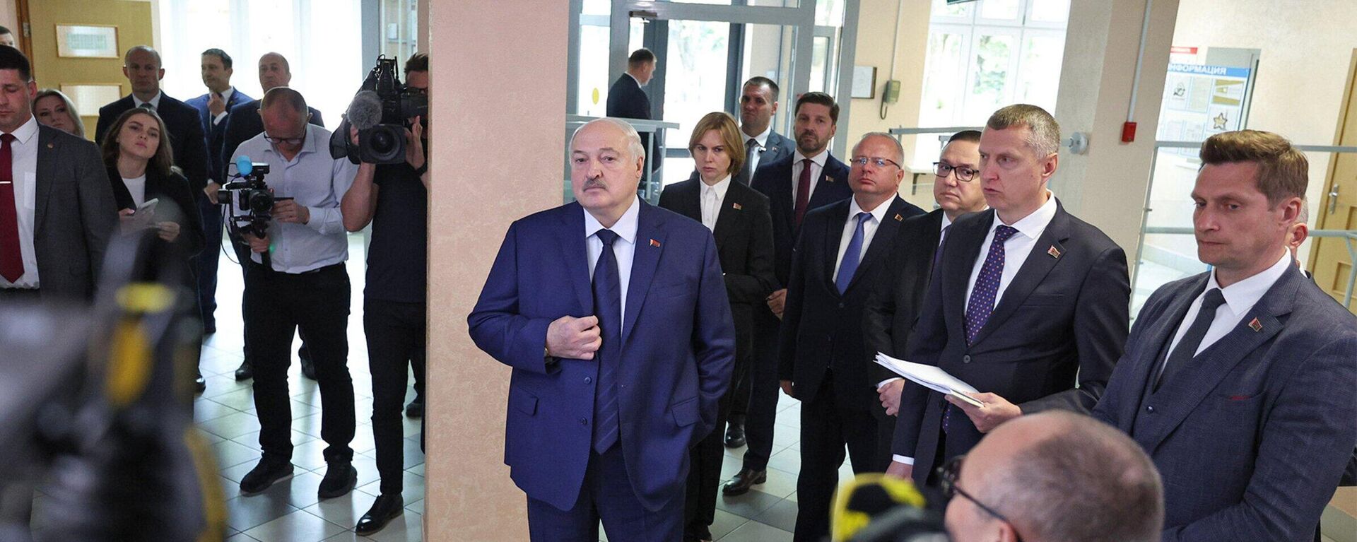 Прэзідэнт Беларусі Аляксандр Лукашэнка 10 чэрвеня наведвае Нацыянальную кінастудыю Беларусьфільм - Sputnik Беларусь, 1920, 10.06.2025