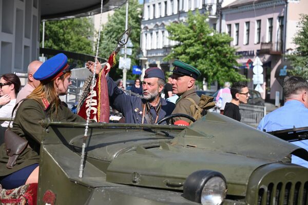 В Бресте воссоздали последний мирный день 1941-го В Бресте воссоздали последний мирный день 1941-го - Sputnik Беларусь