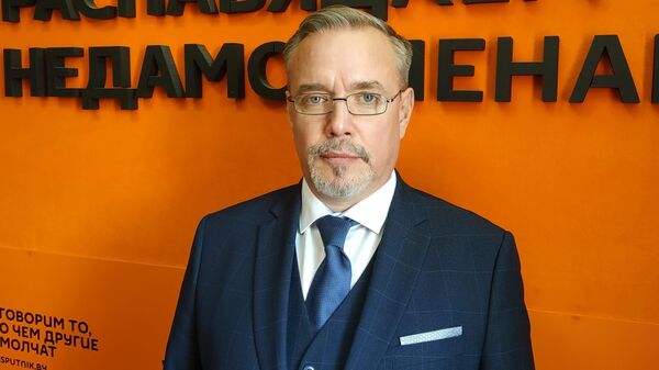 Кочетков: есть три темы, которые Макрон хотел бы обсудить с Путиным  - Sputnik Беларусь