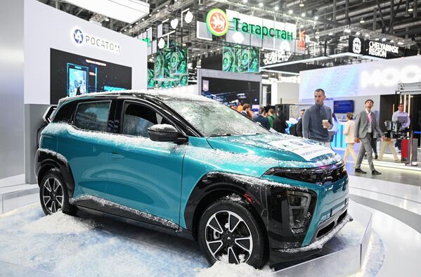 Першы расійскі электрамабіль &quot;Атом&quot; (здольны працаваць у арктычных умовах). - Sputnik Беларусь