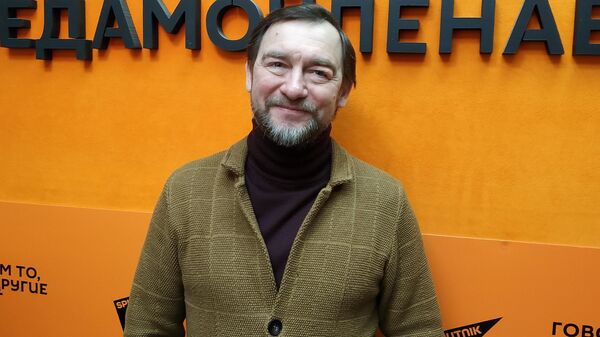 Пантелеев: реакция украинцев на российские удары по ТЦК вполне показательна - Sputnik Беларусь