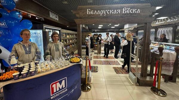 Культурна-гастранамічная прастора Беларуская вёска ў ГЗК Питерлэнд - Sputnik Беларусь