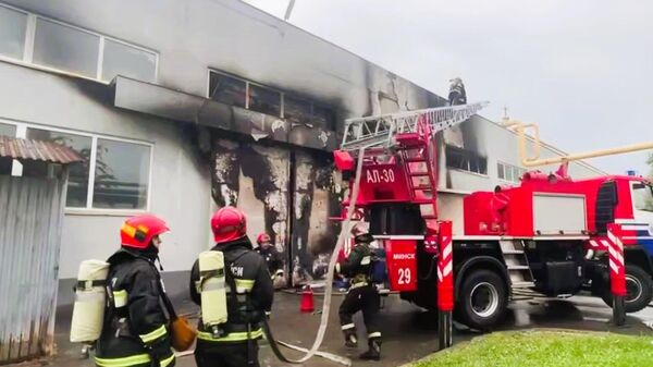 Пожар на ОАО Керамин в Минске - Sputnik Беларусь