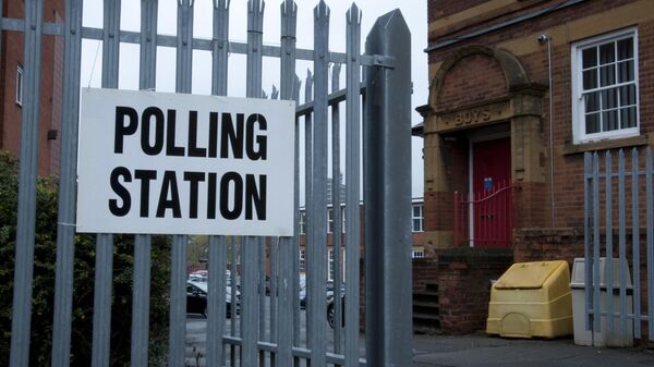 Избирательный участок в Великобритании - Sputnik Беларусь