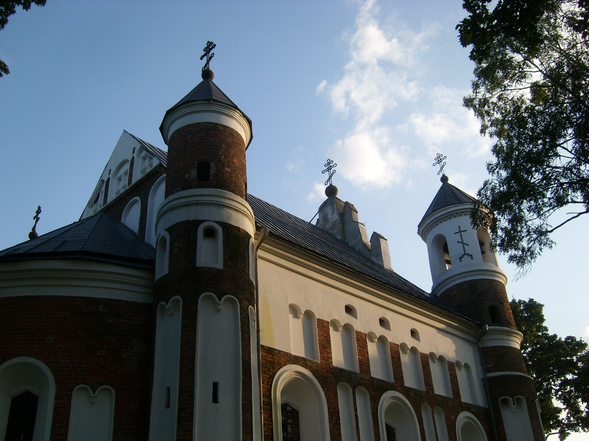 Церковь-крепость Рождества Богородицы в деревне Мурованка - Sputnik Беларусь, 1920, 23.07.2025