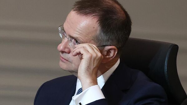 Помощник президента РФ Владимир Мединский на переговорах с представителями Украины  - Sputnik Беларусь