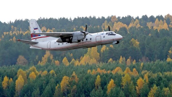 Самолет Ан-24 авиакомпании Сибавиатранс, архивное фото - Sputnik Беларусь