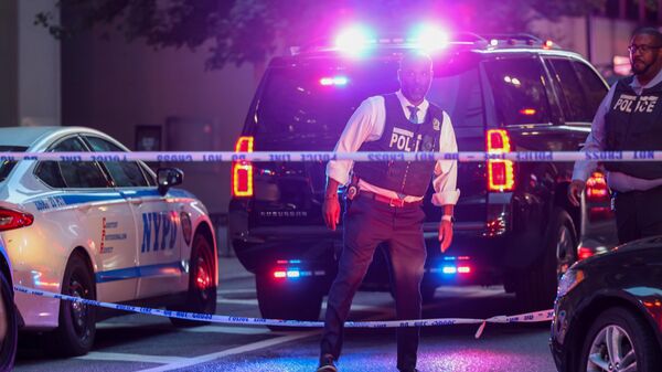 Сотрудники полиции на месте стрельбы на Манхэттене - Sputnik Беларусь