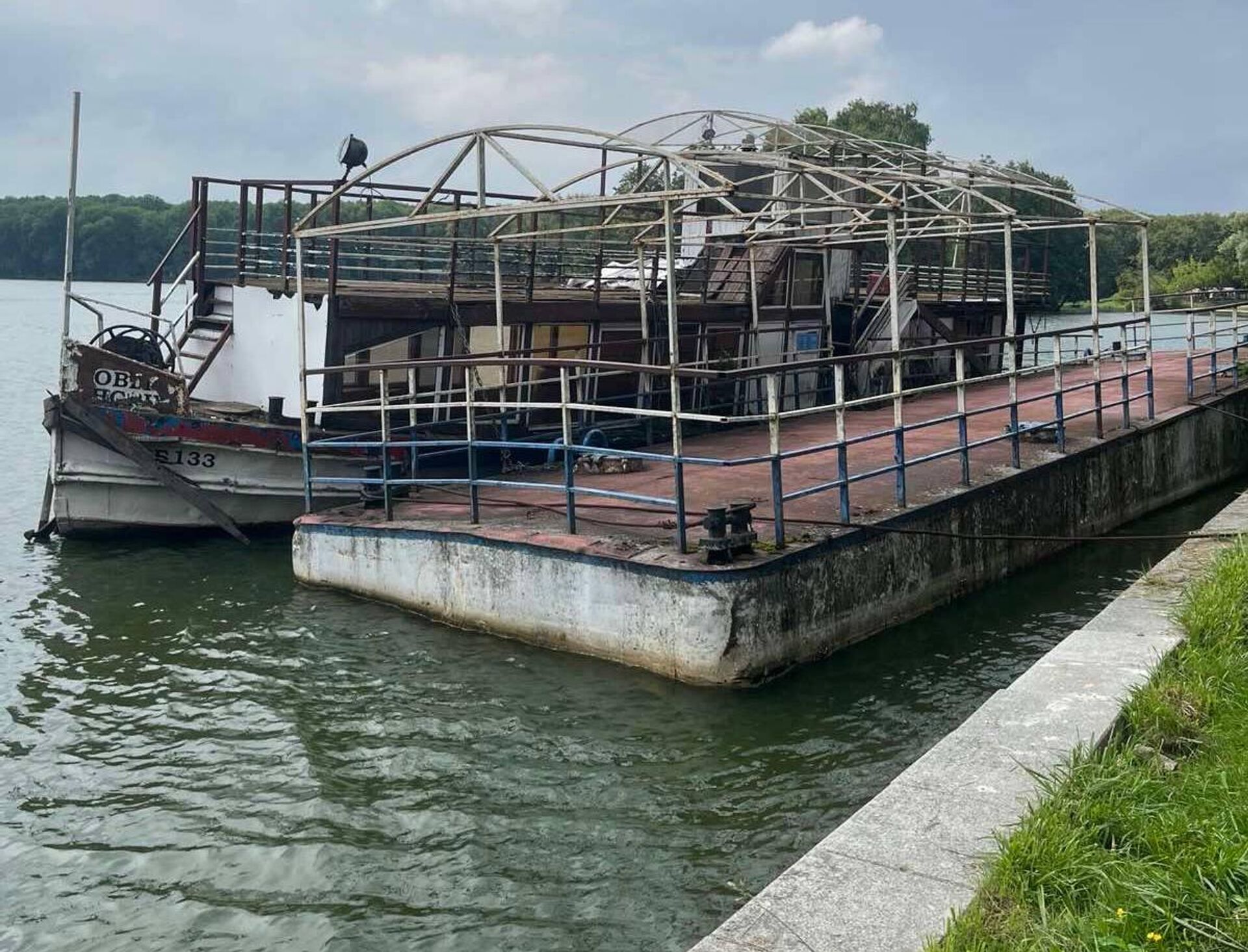 Утечка нефтепродуктов на Свислочи - Sputnik Беларусь, 1920, 29.07.2025