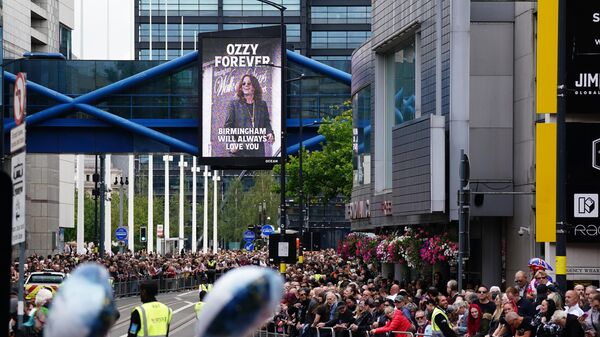 Фанаты на Брод-стрит в Бирмингеме - Sputnik Беларусь