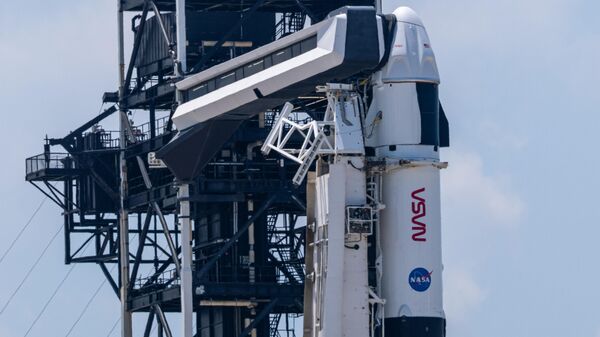 Ракета  Falcon 9  на старте во Флориде - Sputnik Беларусь