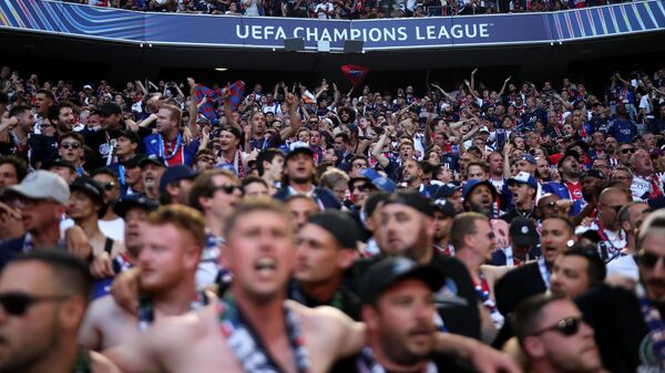 Болельщики ПСЖ во время финала ЛЧ - Sputnik Беларусь