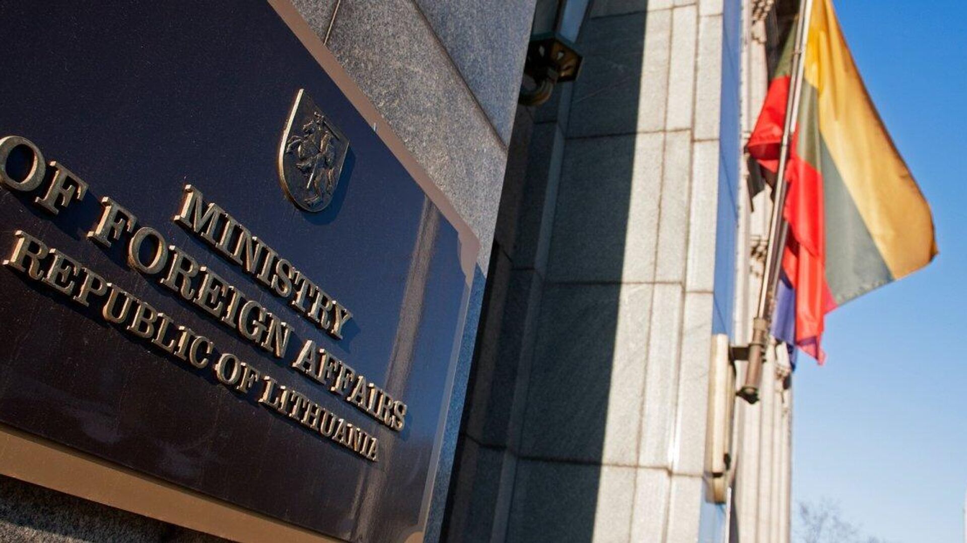 Литва заявила, что может продлить закрытие границы с Беларусью