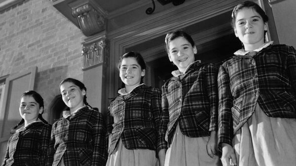 Сестры-близняшки Дион - Sputnik Беларусь