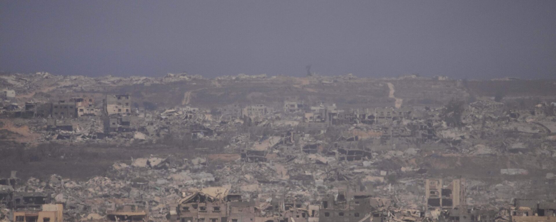 Поврежденные здания в секторе Газа, вид с юга Израиля - Sputnik Беларусь, 1920, 12.10.2025