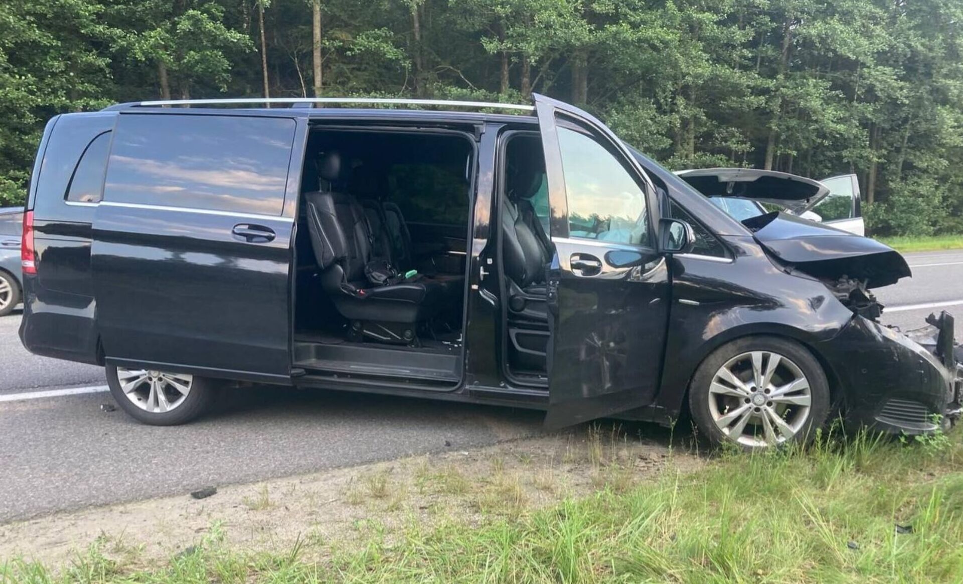 На месте ДТП в Докшицком районе - Sputnik Беларусь, 1920, 03.08.2025